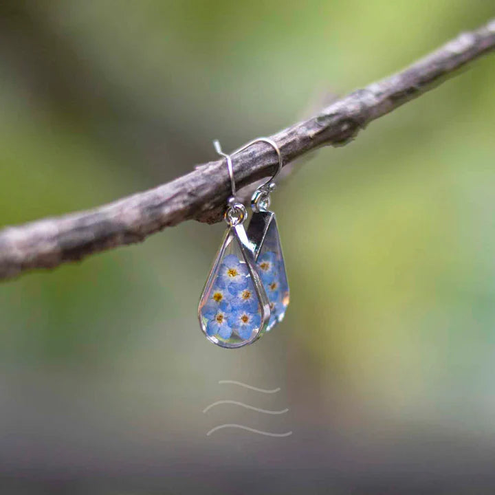 Floral resin Forget-Me-Not Love Earrings