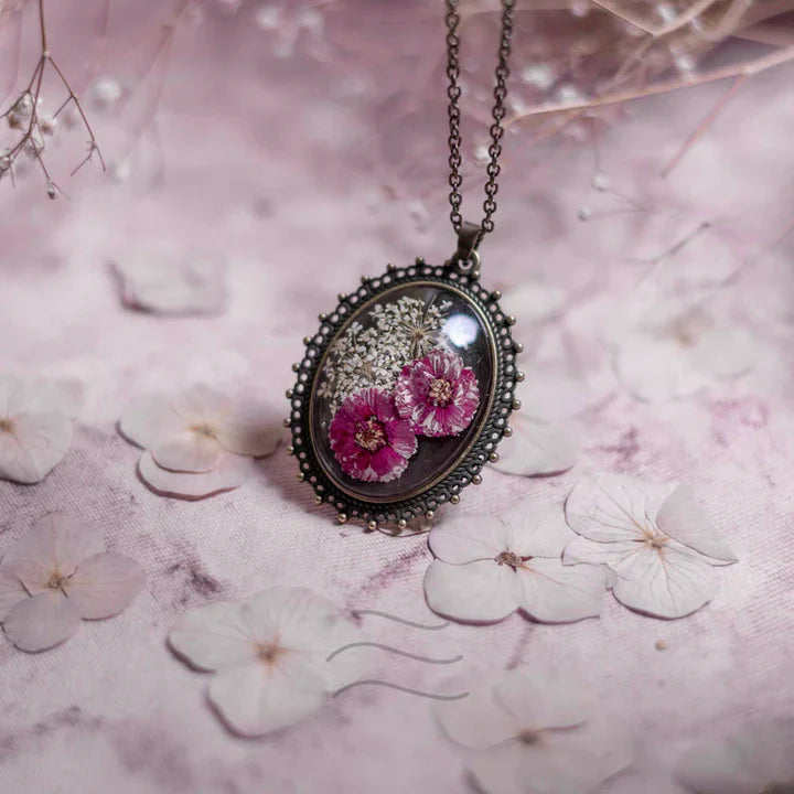 Floral resin Frilly Flower Victorian Necklace