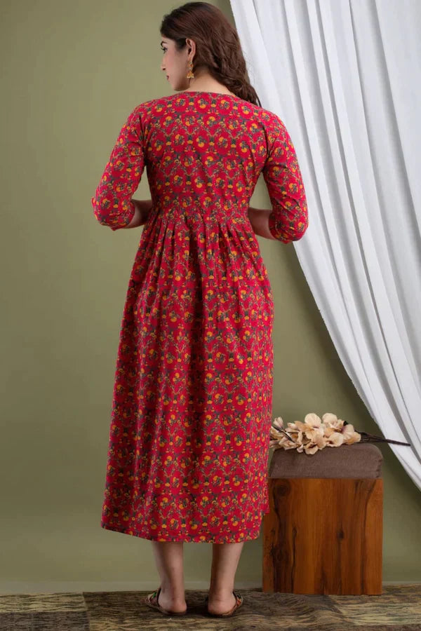 MOMKINS Red Small Floral Print Cotton Maternity Feeding Kurti